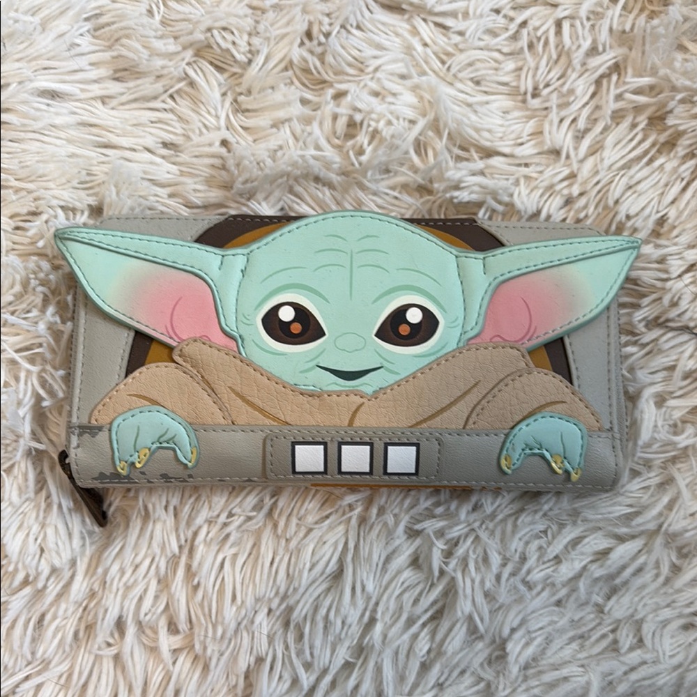 Loungefly Grogu Wallet